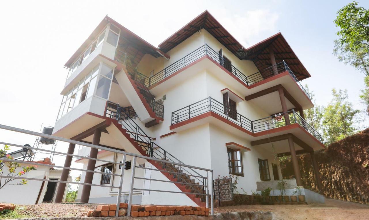 Daisey Dee Homestay Madikeri Exterior foto